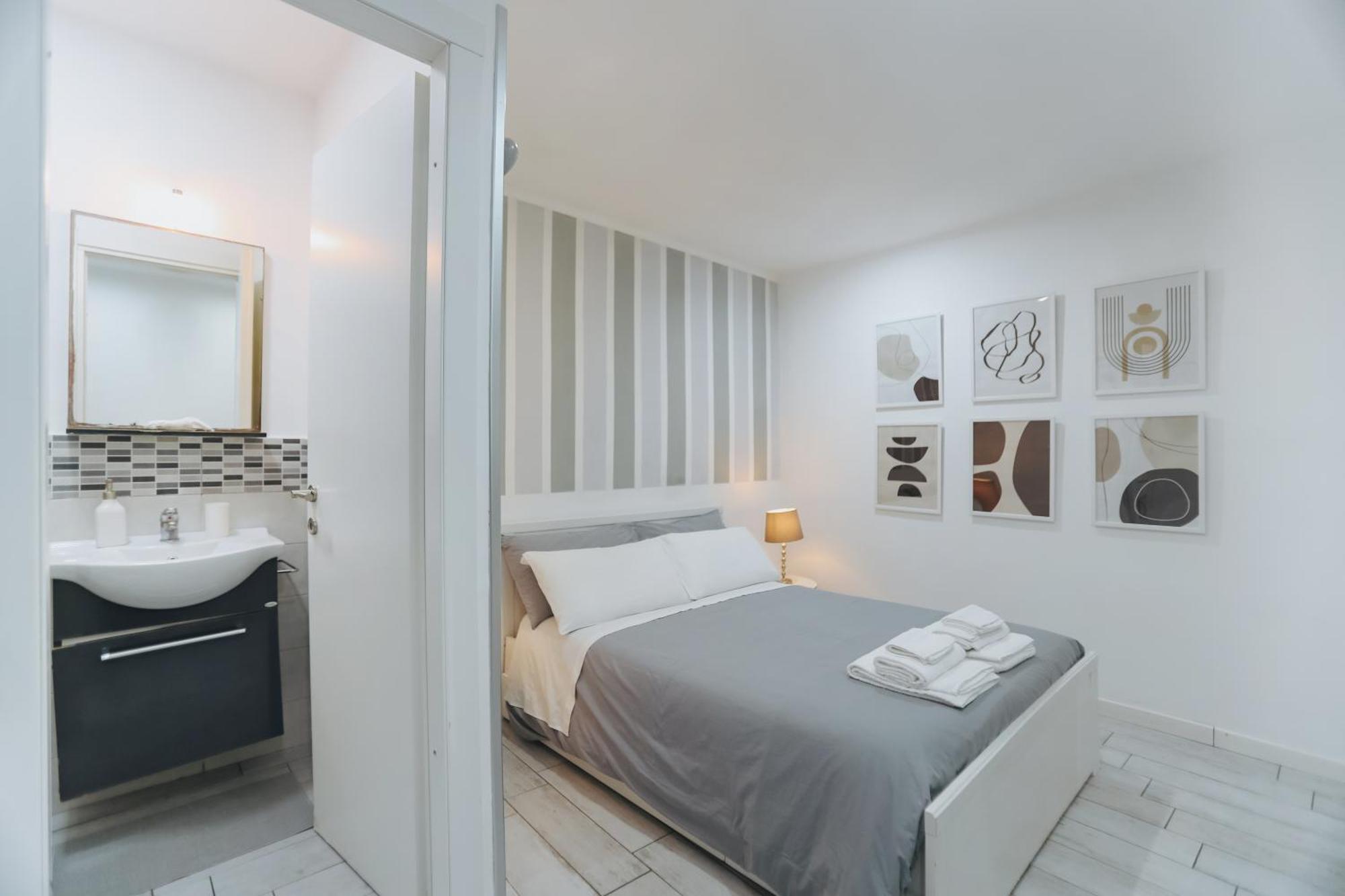 Bnb Quartieri 33 Napels Buitenkant foto